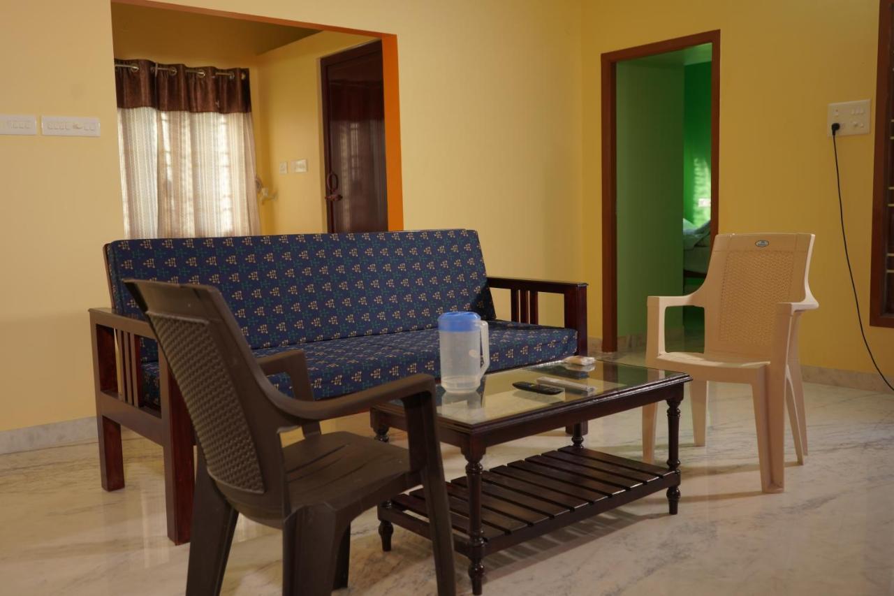 Ssk Home Stay Пондичери Екстериор снимка